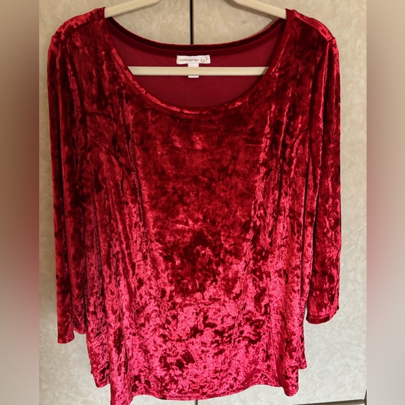 Sale!  Women’s Red Holiday blouse, size 2X - Picture 1 of 3